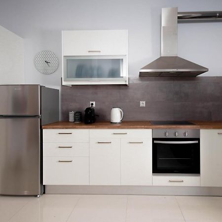 Twin Lofts Ταξιαρχών, A Kalamatastay Property Екстер'єр фото