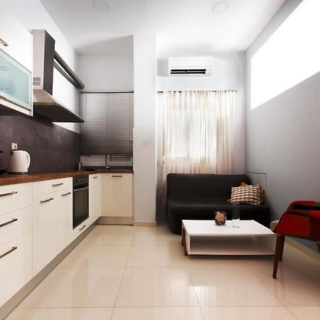 Twin Lofts Ταξιαρχών, A Kalamatastay Property Екстер'єр фото