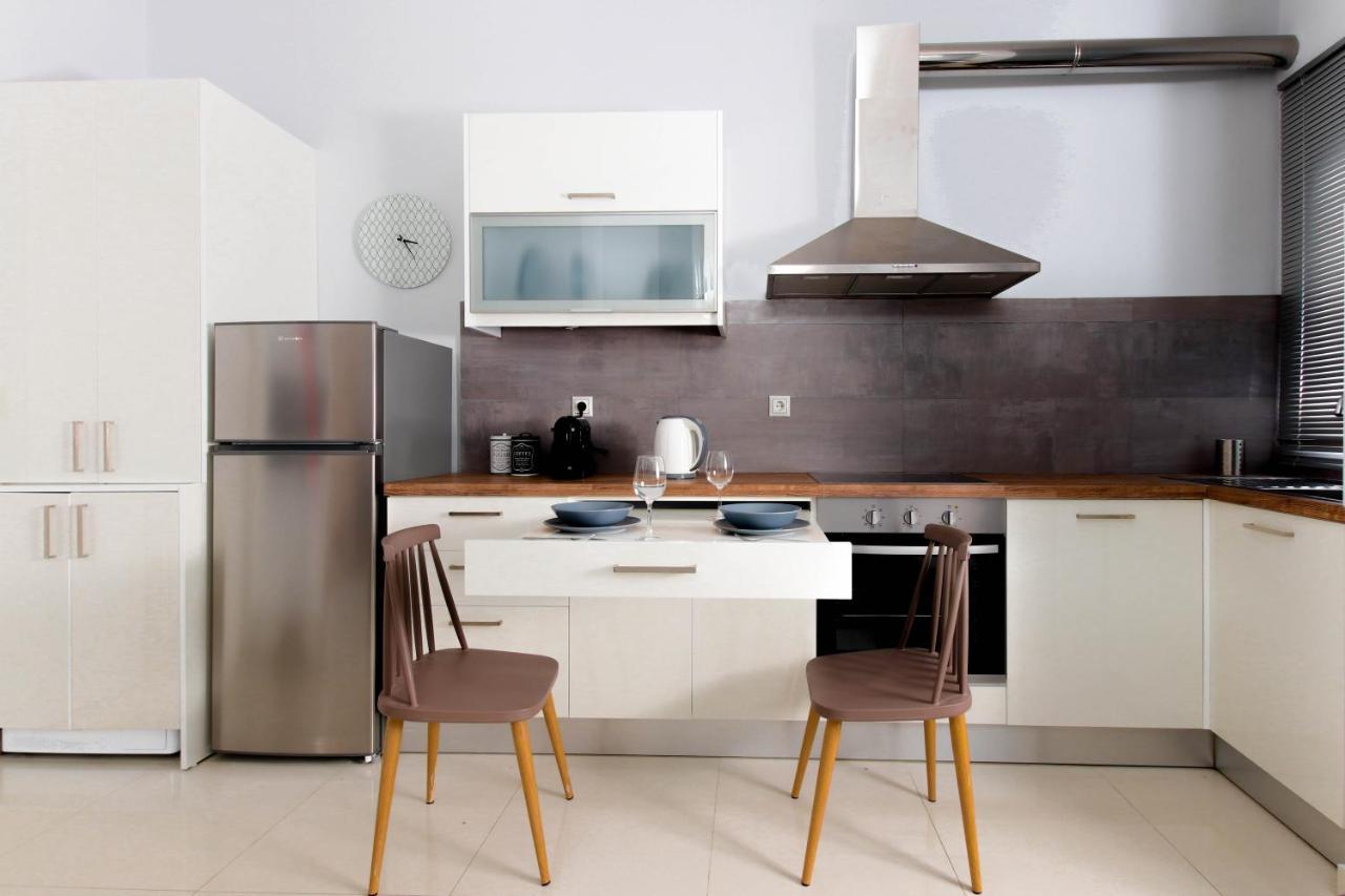 Twin Lofts Ταξιαρχών, A Kalamatastay Property Екстер'єр фото